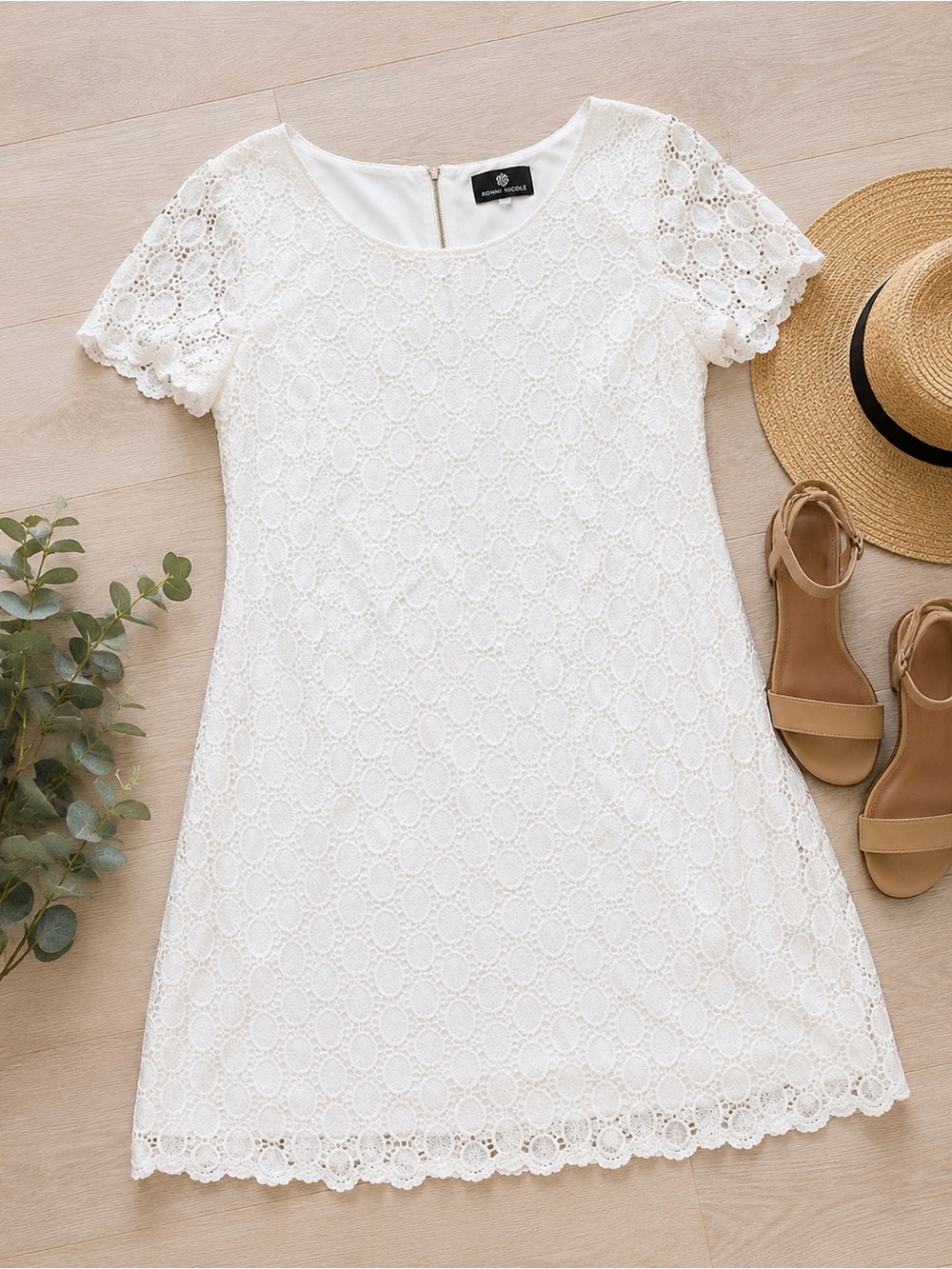 Ronni Nicole White Lace Shift Dress | Crochet Overlay | Short Sleeve | Wedding S
